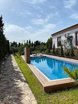 Kirayə verilir 5 otaqlı həyət evi 360 m²