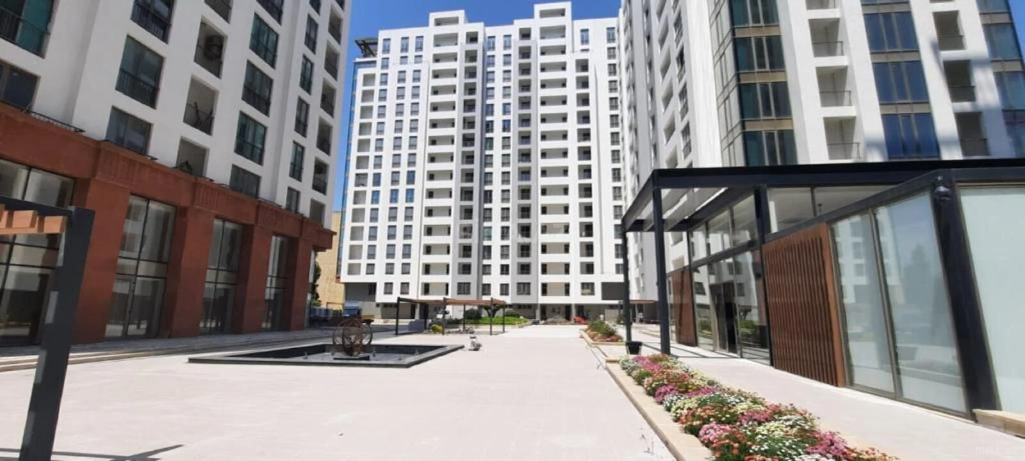 Kirayə verilir 2 otaqlı mənzil 70 m²