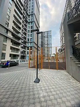 Satılır 3 otaqlı mənzil 146 m²