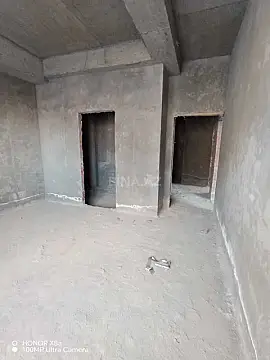 Satılır 5 otaqlı mənzil 203 m²