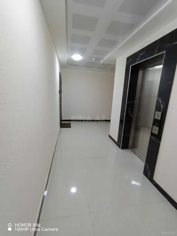 Satılır 5 otaqlı mənzil 203 m²
