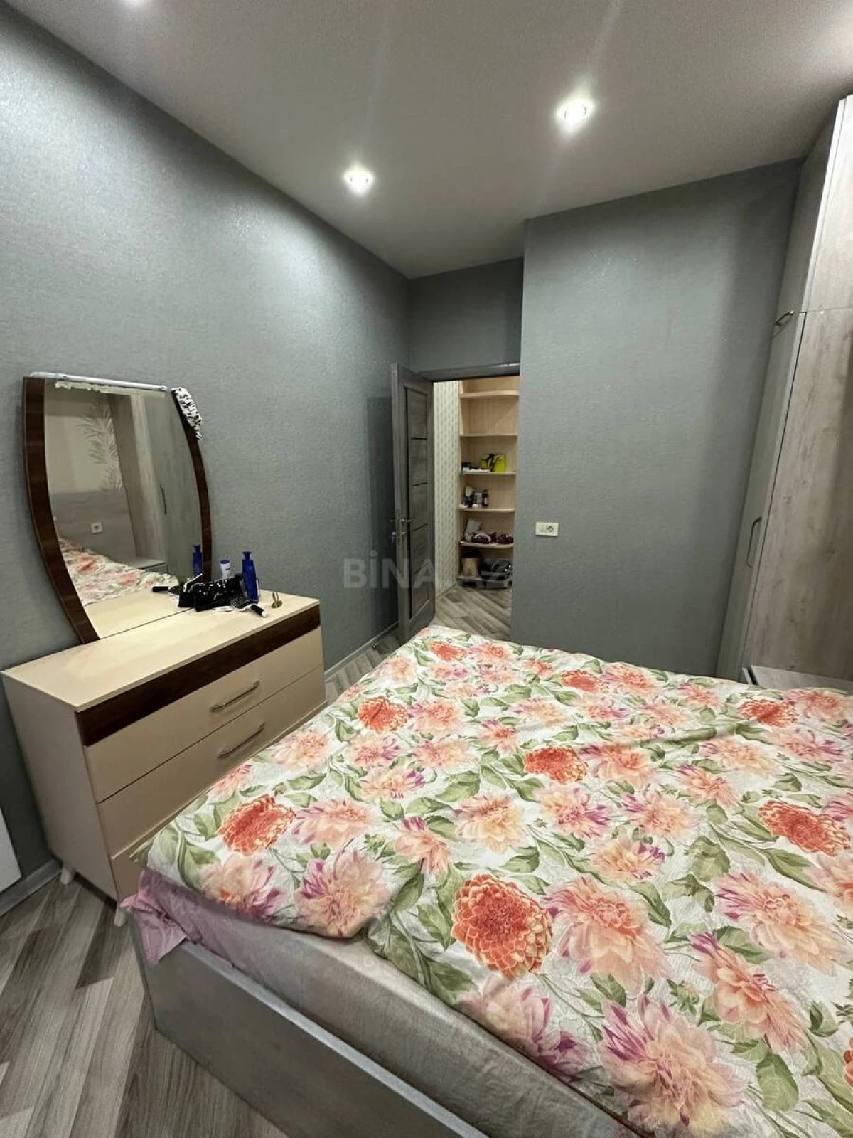 Kirayə verilir 2 otaqlı mənzil 55 m²