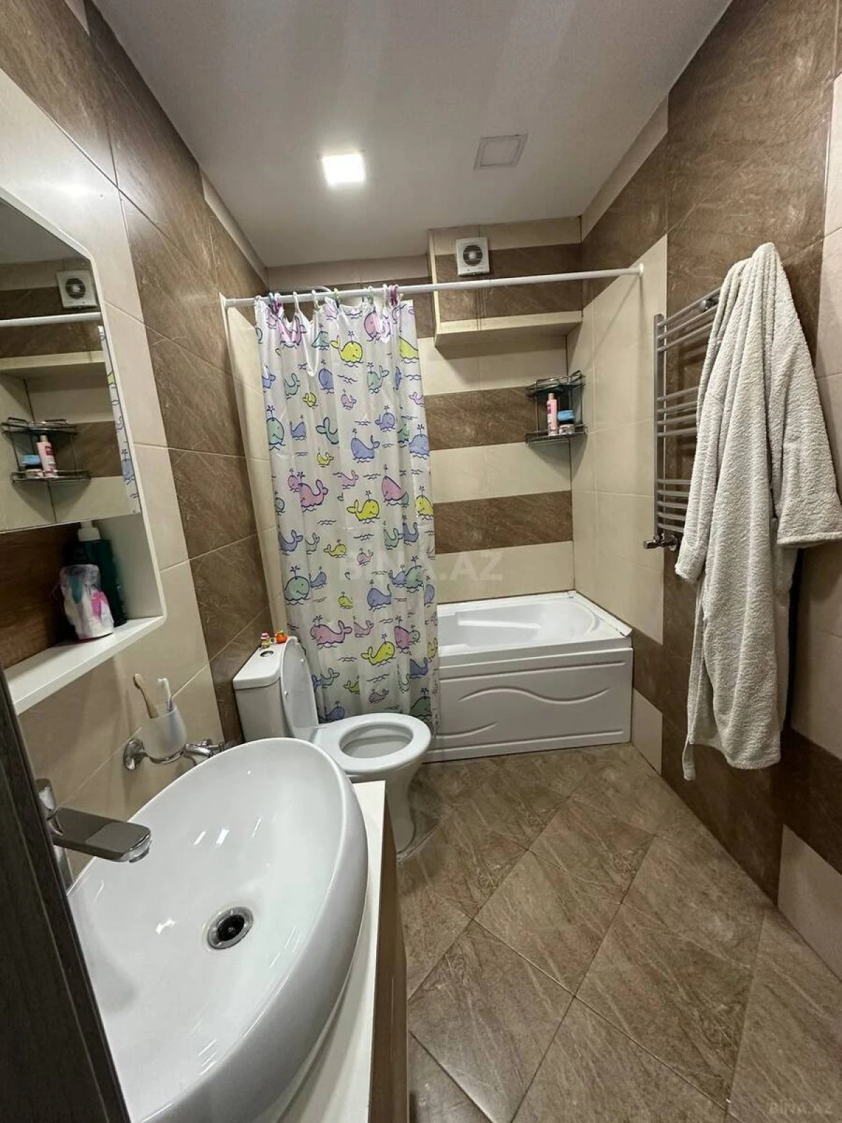 Kirayə verilir 2 otaqlı mənzil 55 m²