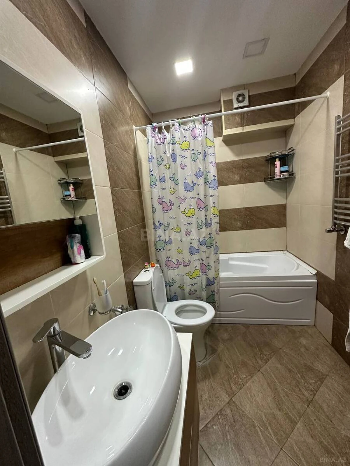 Kirayə verilir 2 otaqlı mənzil 55 m²