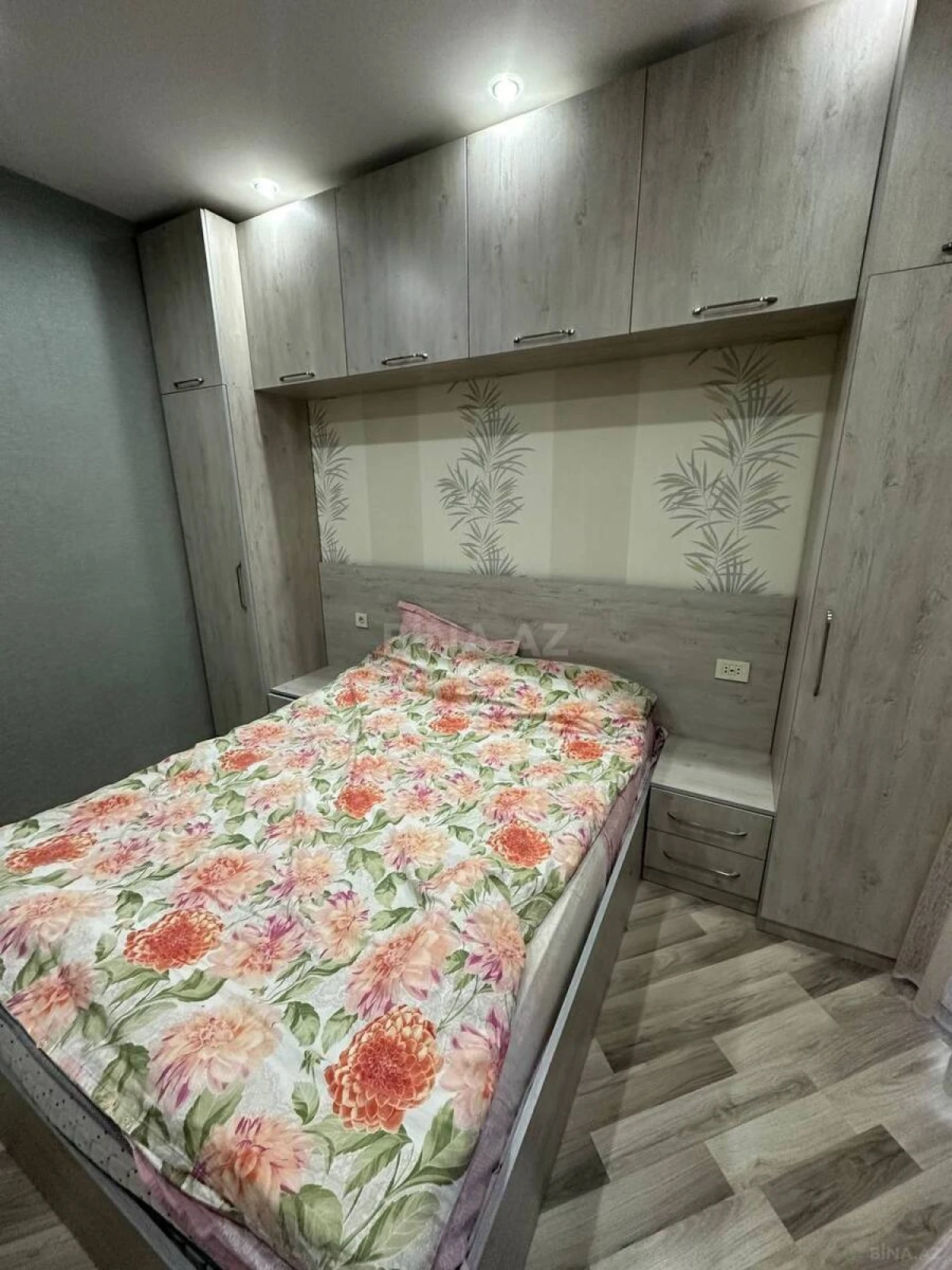 Kirayə verilir 2 otaqlı mənzil 55 m²