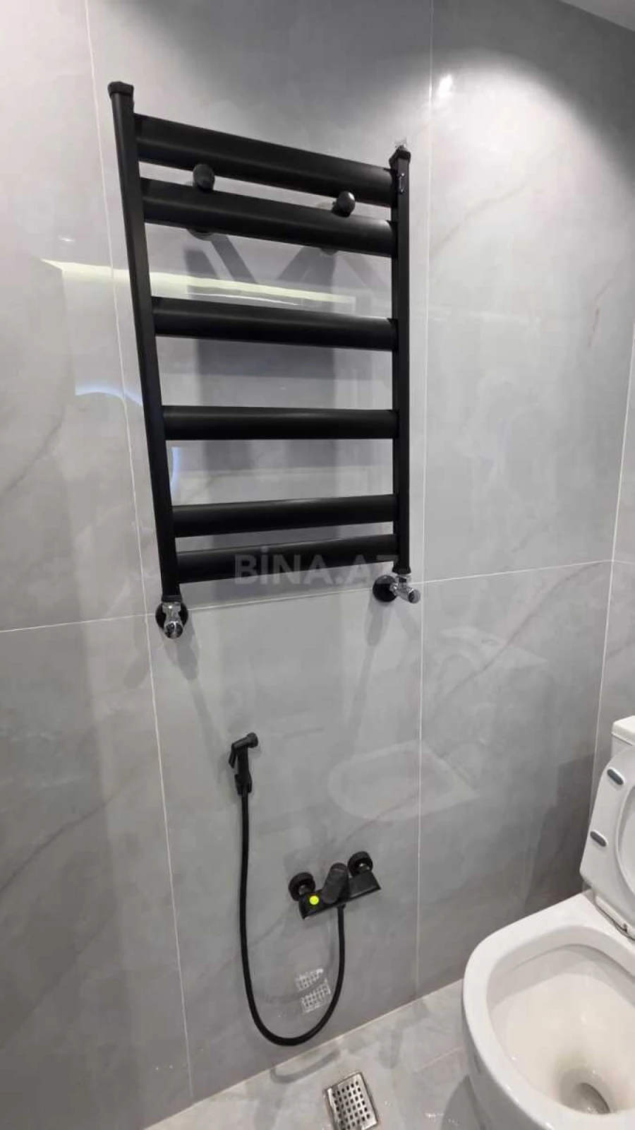 Satılır 2 otaqlı mənzil 63 m²