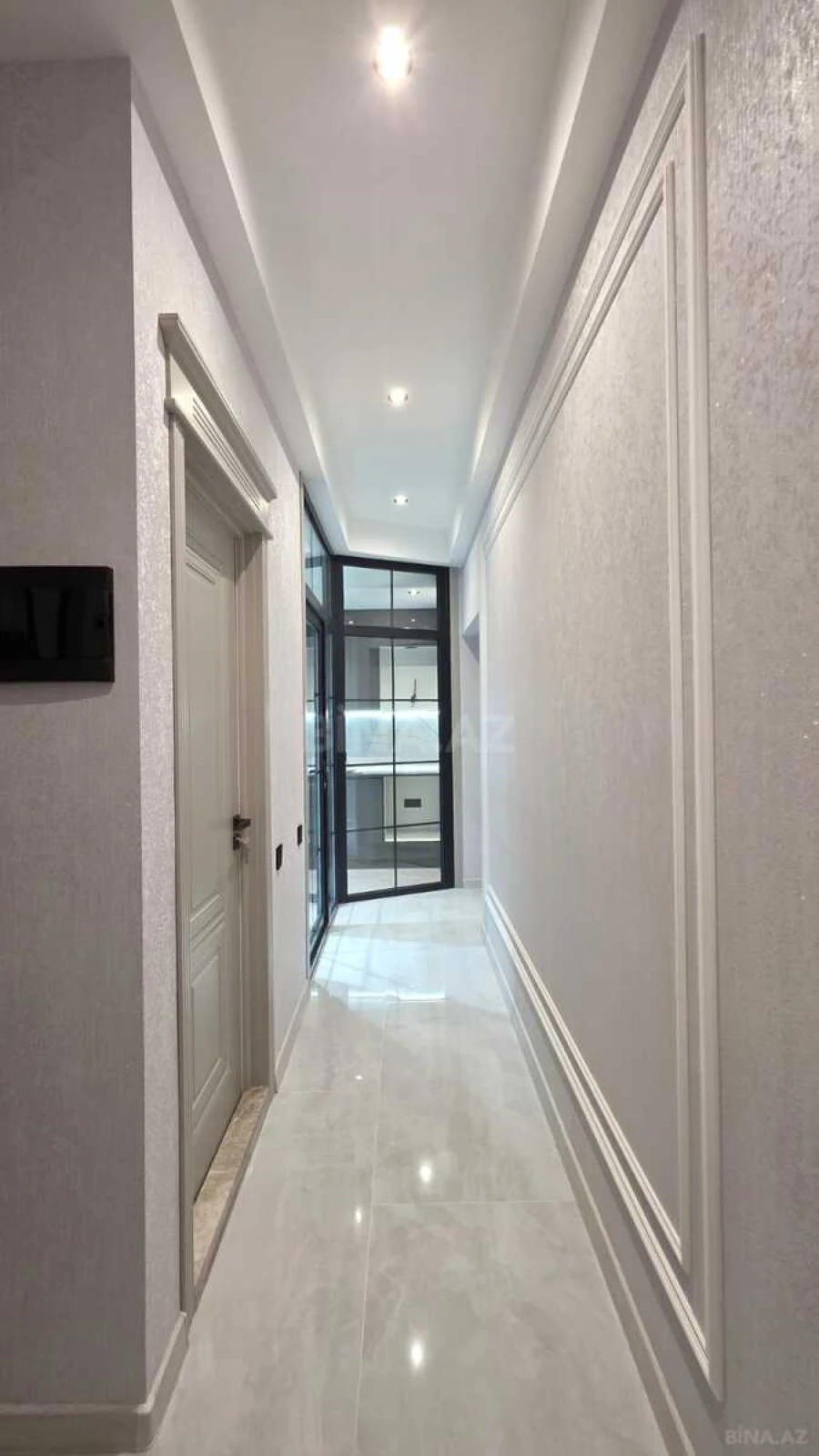 Satılır 2 otaqlı mənzil 63 m²