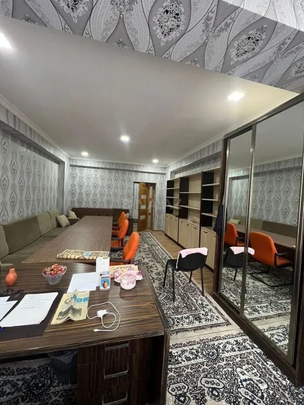 Kirayə verilir 4 otaqlı ofis 140 m²
