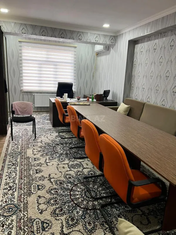 Kirayə verilir 4 otaqlı ofis 140 m²