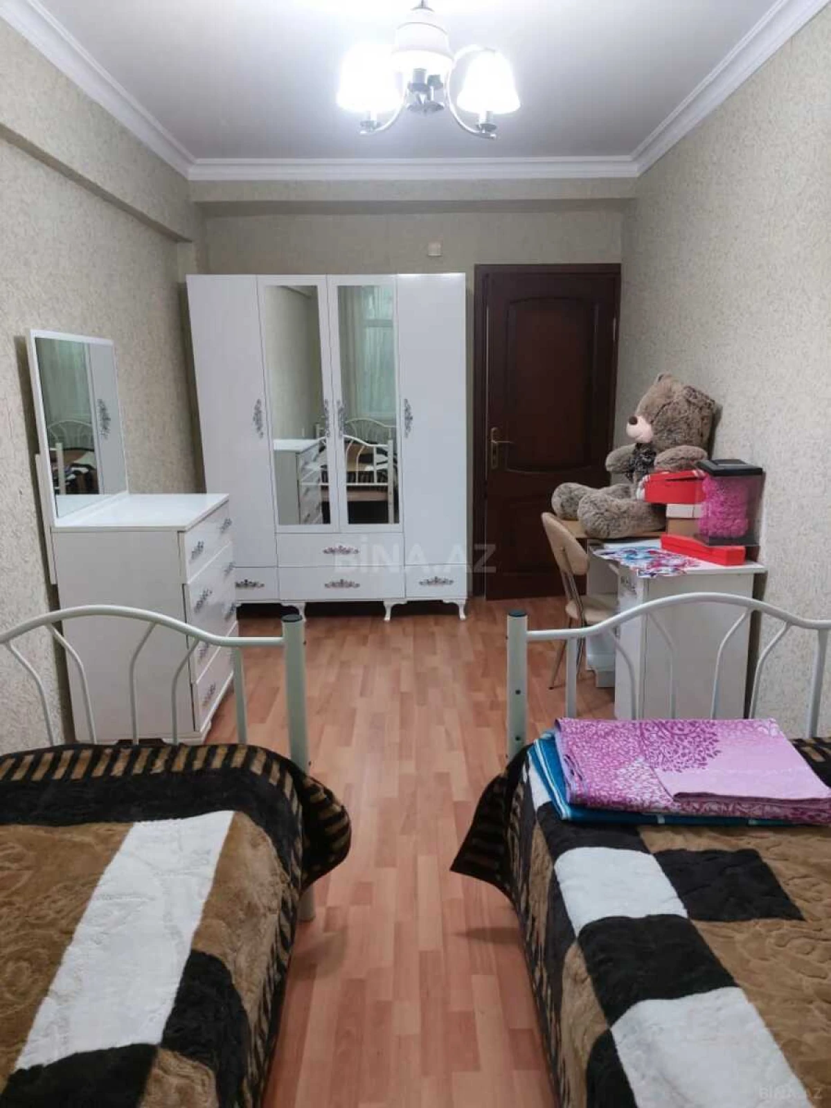 Kirayə verilir 2 otaqlı mənzil 70 m²
