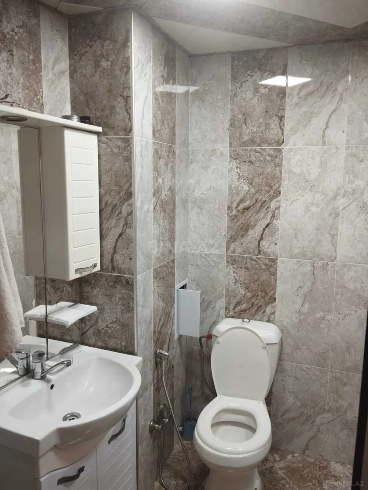 Satılır 2 otaqlı mənzil 61.2 m²