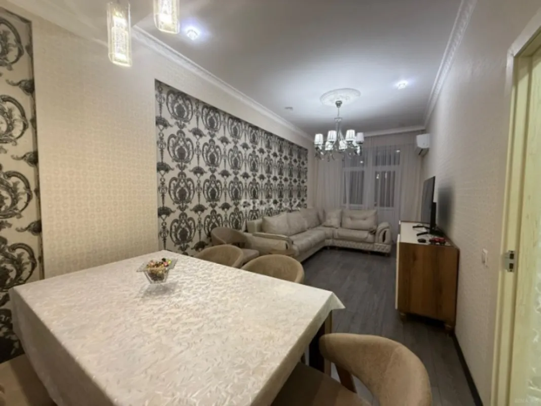 Satılır 3 otaqlı mənzil 90 m²