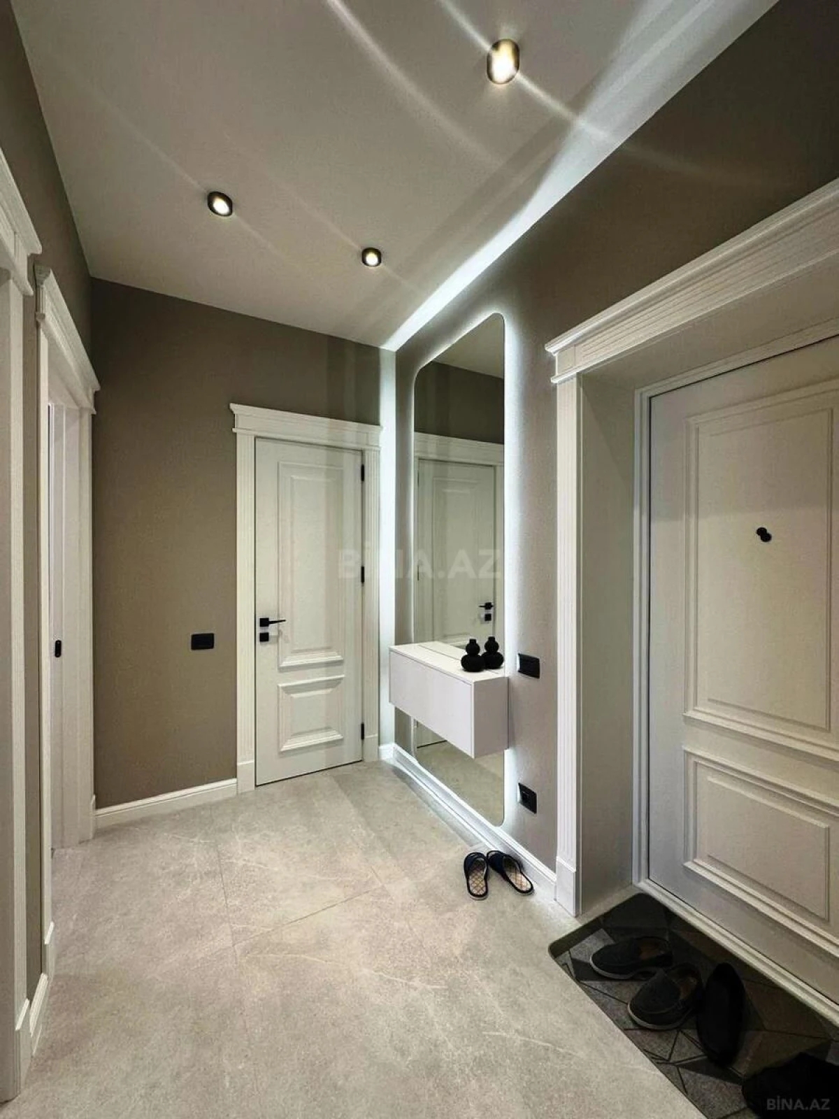 Satılır 2 otaqlı mənzil 55 m²