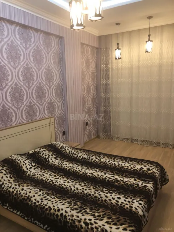 Kirayə verilir 2 otaqlı mənzil 56 m²