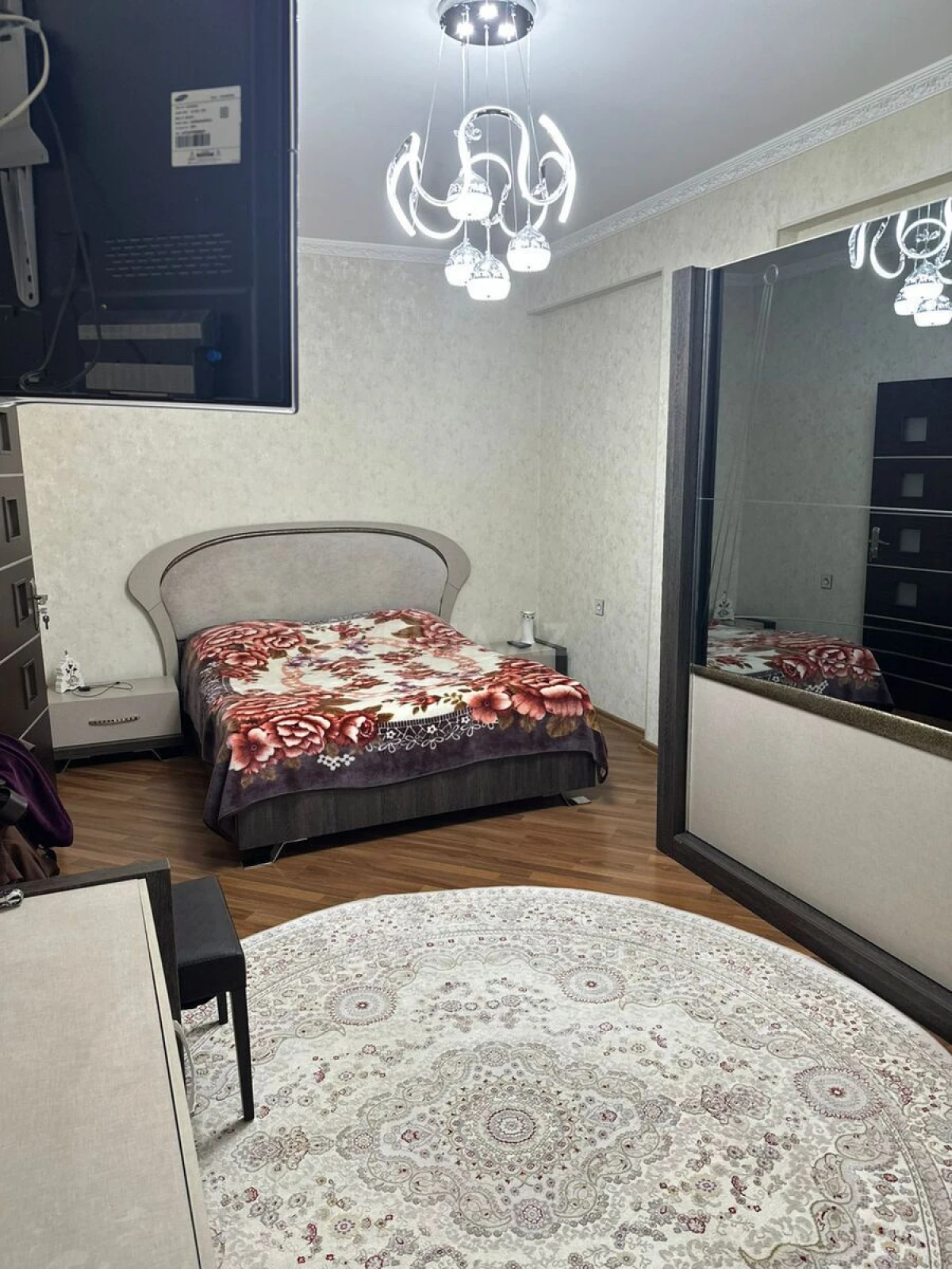 Satılır 2 otaqlı mənzil 90 m²