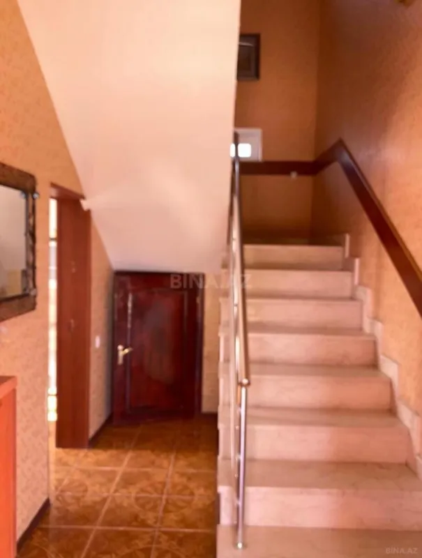 Kirayə verilir 4 otaqlı həyət evi 200 m²
