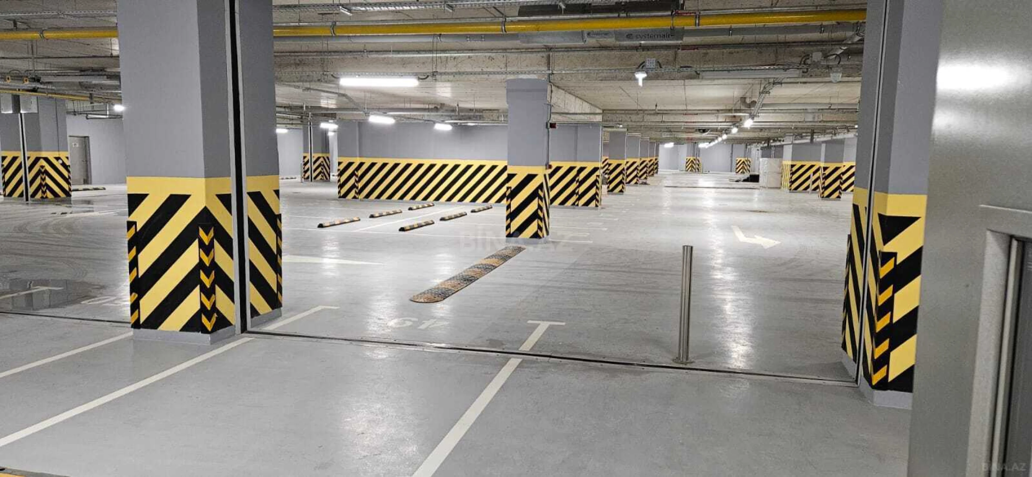 Satılır 4 otaqlı mənzil 152 m²