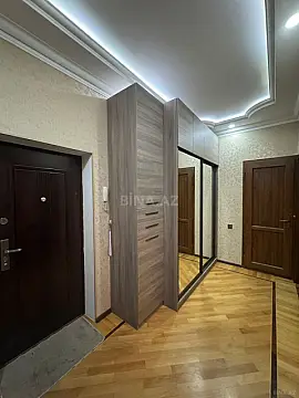 Satılır 2 otaqlı mənzil 85 m²