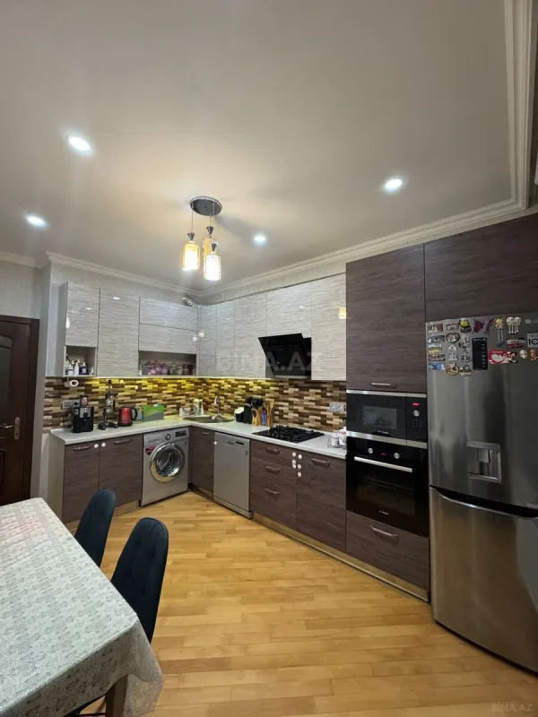 Satılır 2 otaqlı mənzil 85 m²