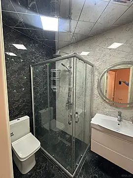 Satılır 5 otaqlı mənzil 175 m²