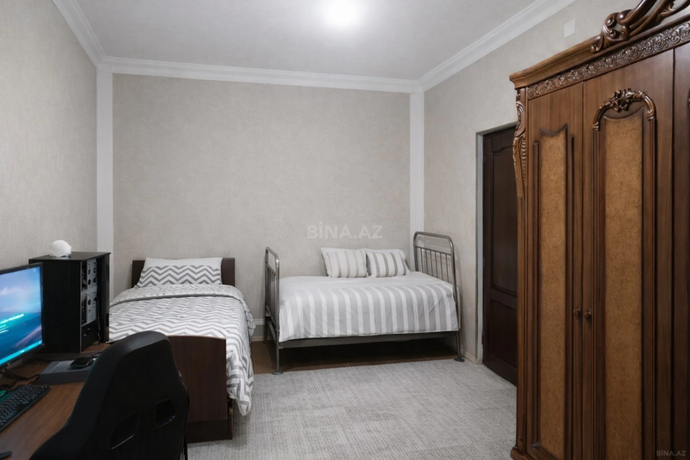 Satılır 5 otaqlı mənzil 120 m²