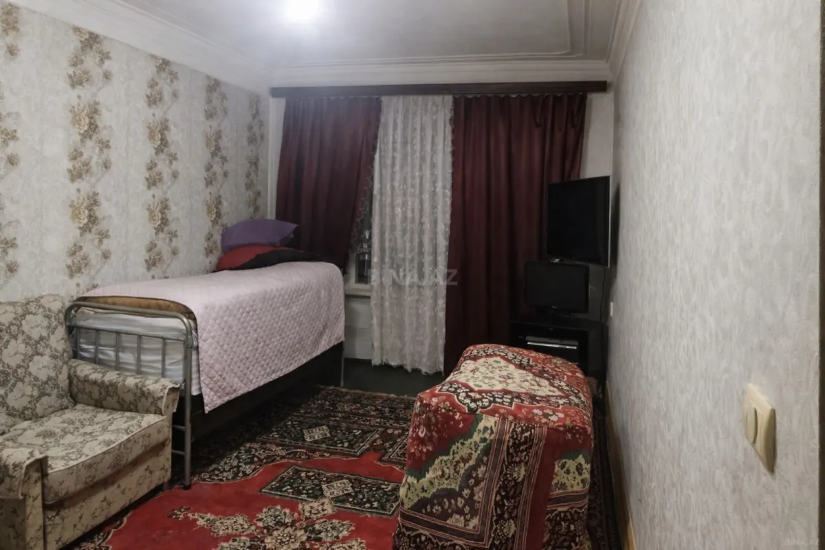 Satılır 5 otaqlı mənzil 120 m²
