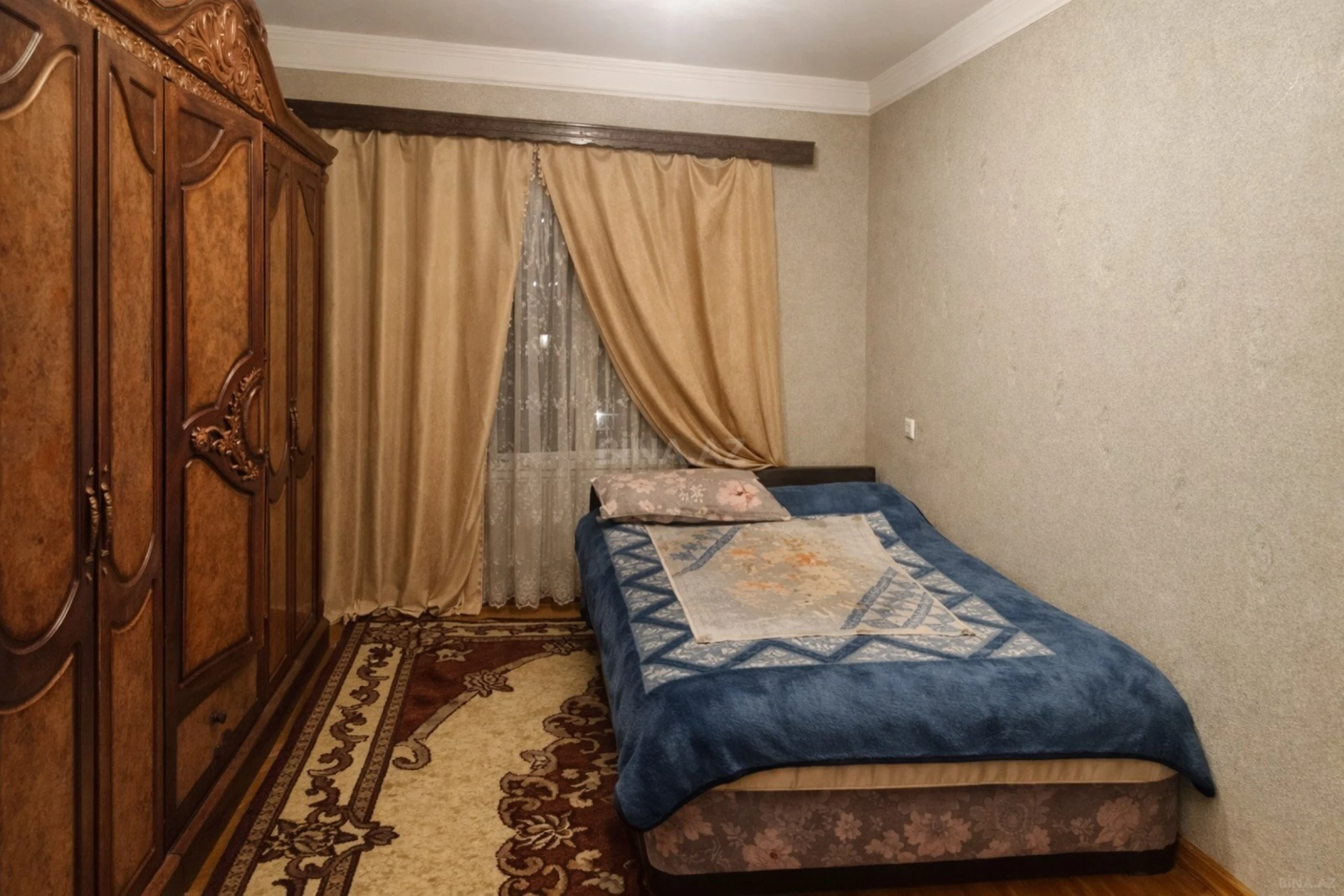 Satılır 5 otaqlı mənzil 120 m²