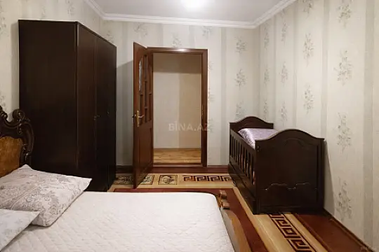 Satılır 5 otaqlı mənzil 120 m²