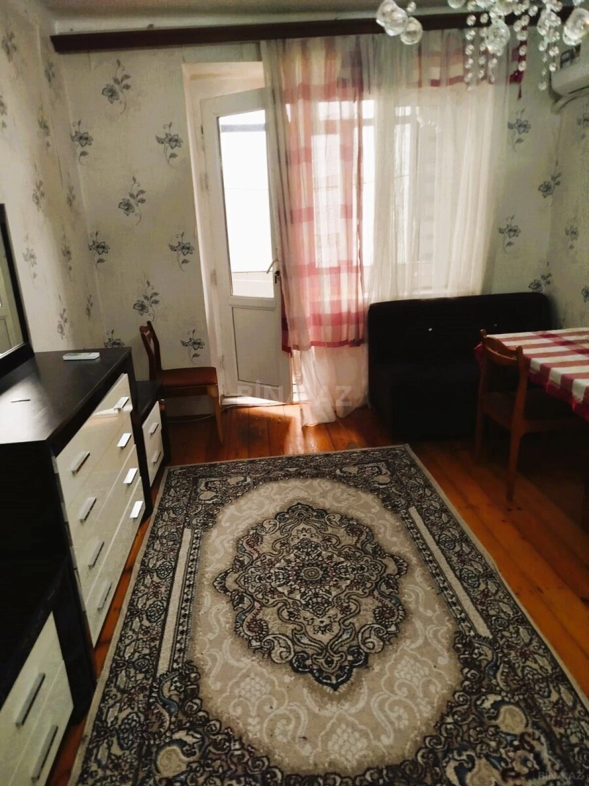 Kirayə verilir 2 otaqlı mənzil 43 m²