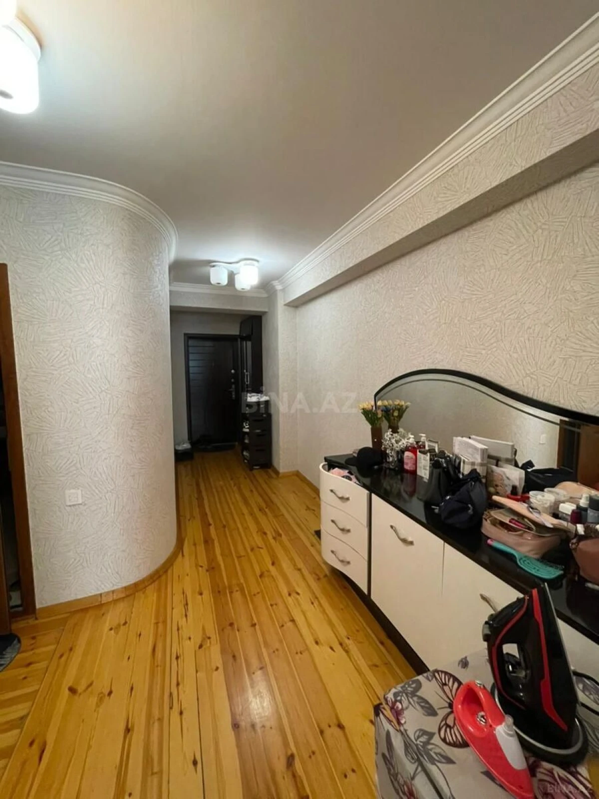 Satılır 3 otaqlı mənzil 112 m²