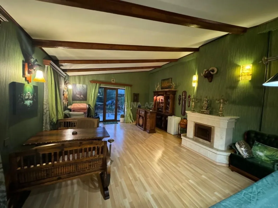 Kirayə verilir 6 otaqlı həyət evi 360 m²