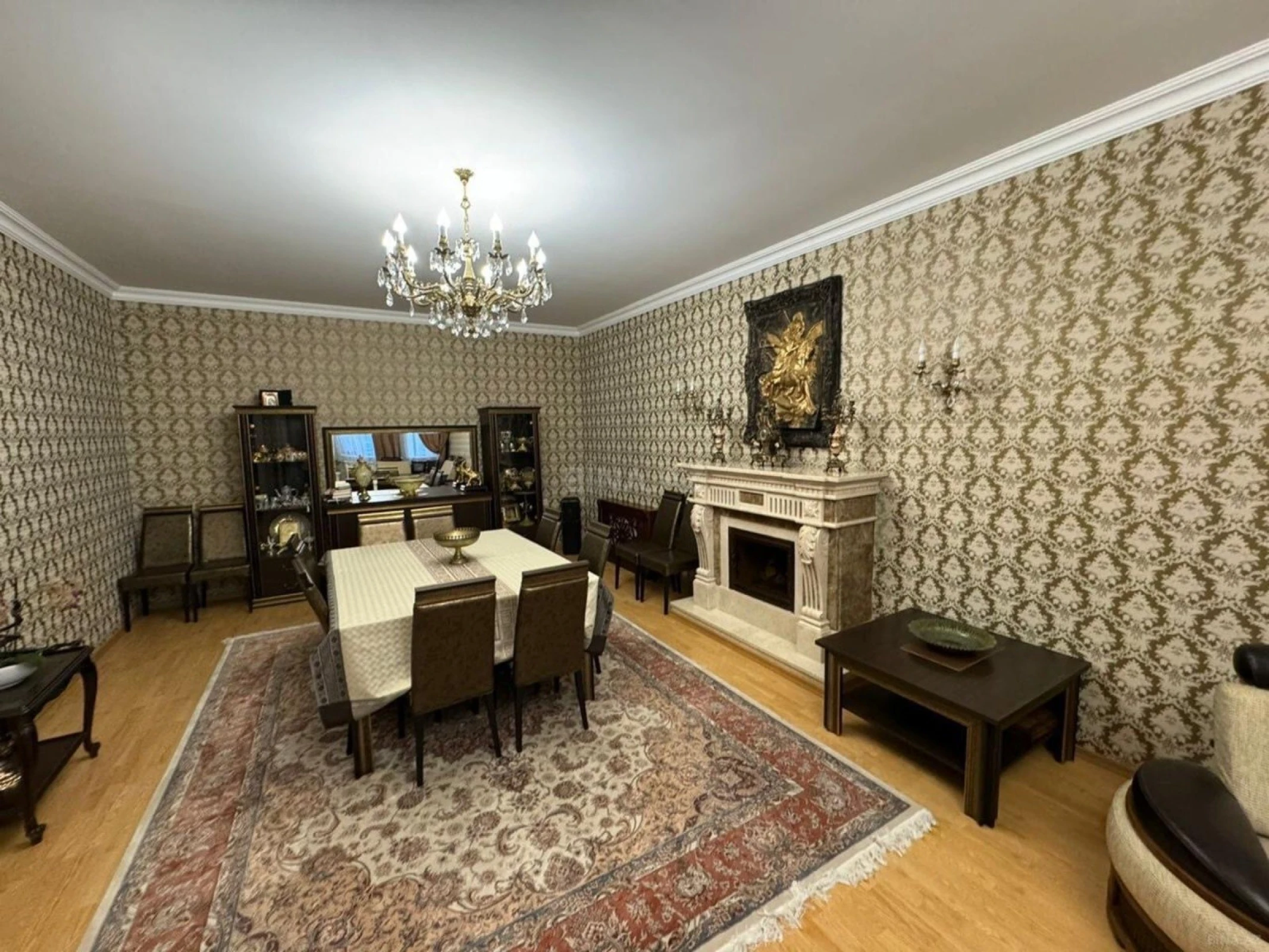 Kirayə verilir 6 otaqlı həyət evi 360 m²