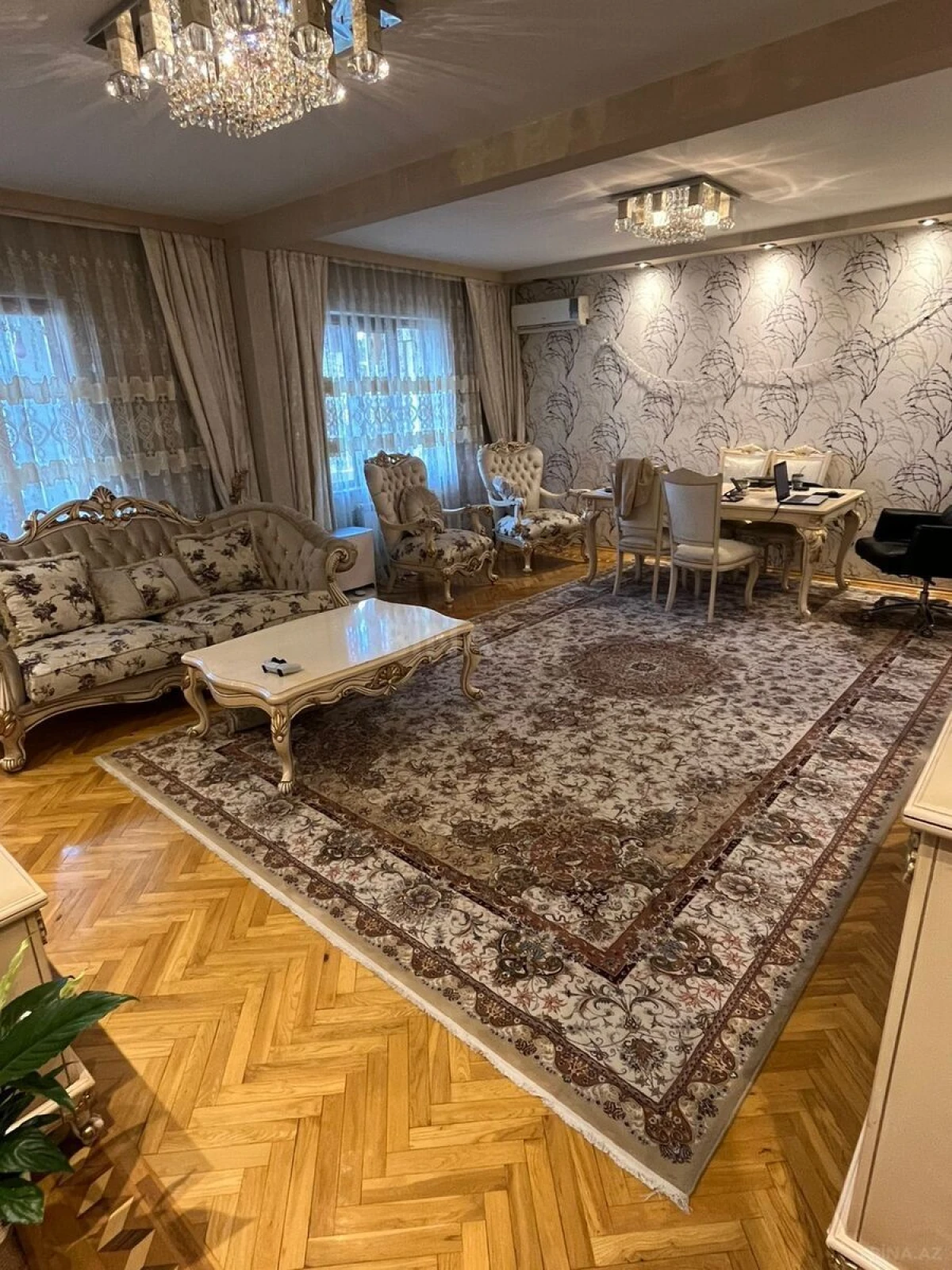 Satılır 5 otaqlı mənzil 116 m²