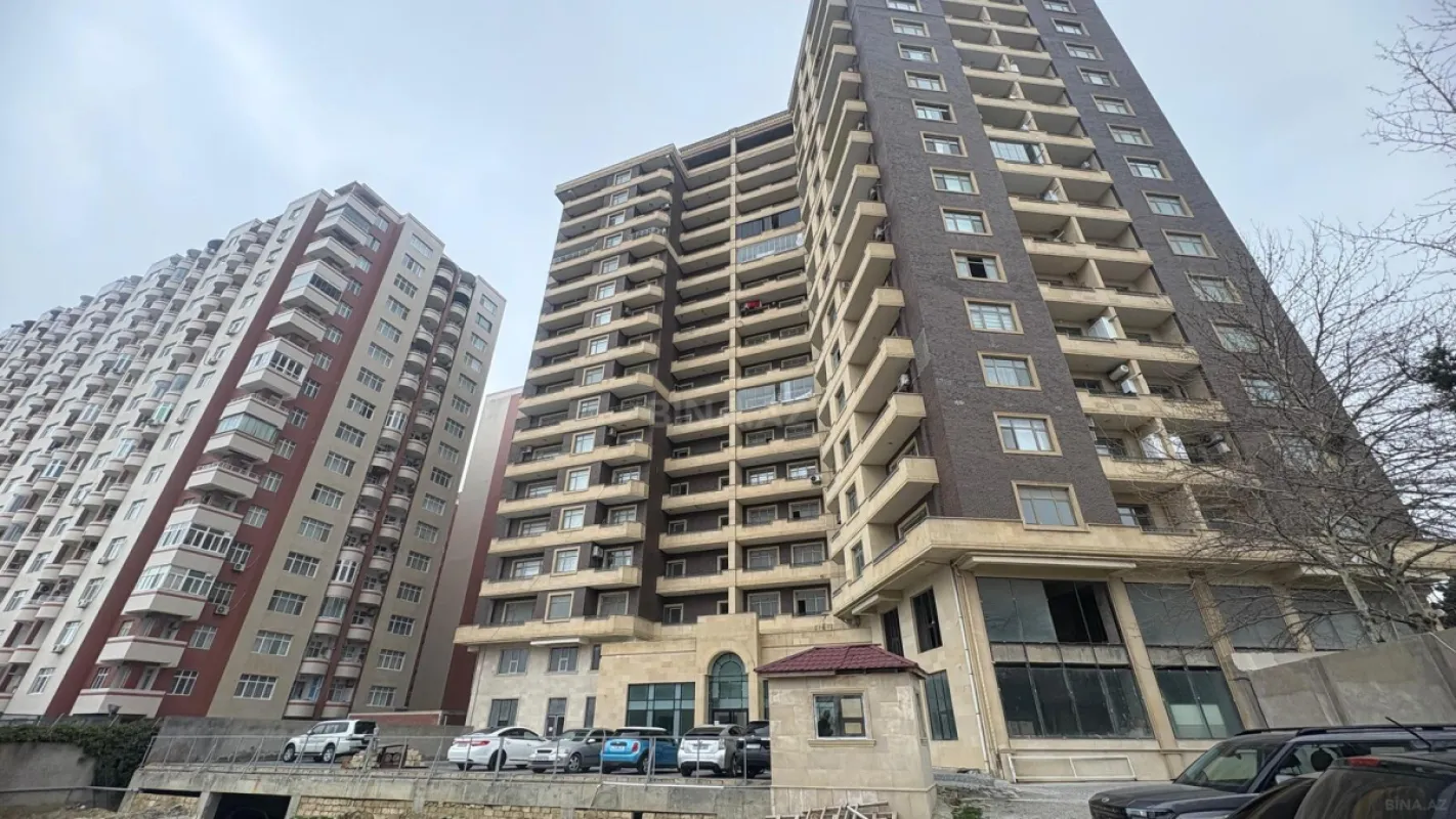 Satılır 3 otaqlı mənzil 155 m²