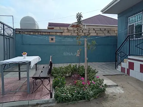 Satılır 3 otaqlı həyət evi 100 m²