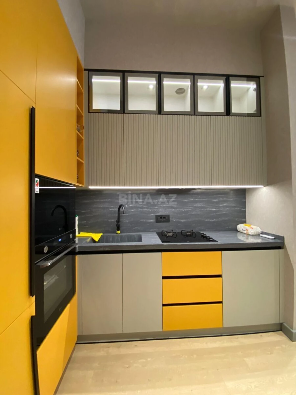 Kirayə verilir 2 otaqlı mənzil 65 m²