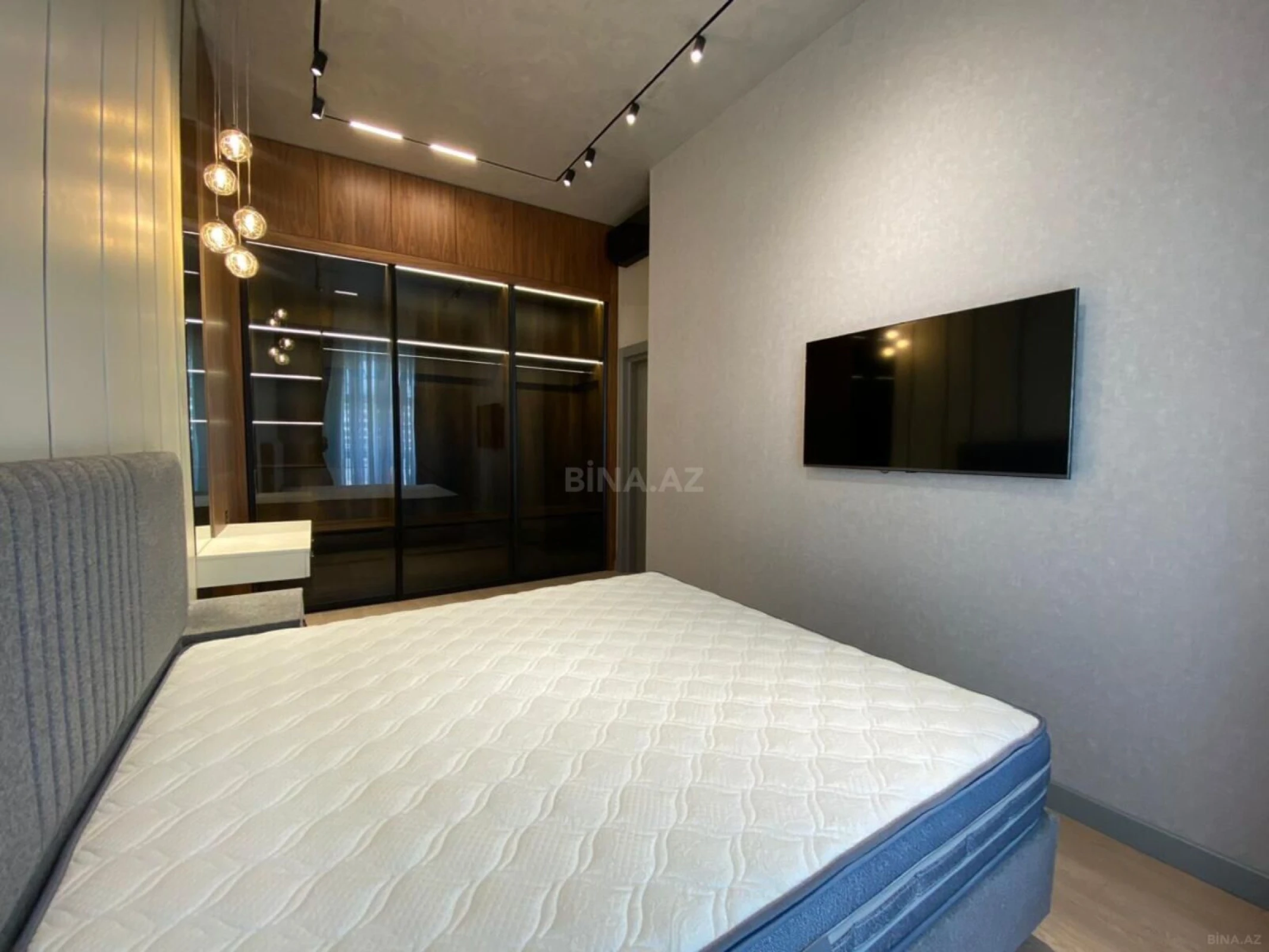 Kirayə verilir 2 otaqlı mənzil 65 m²