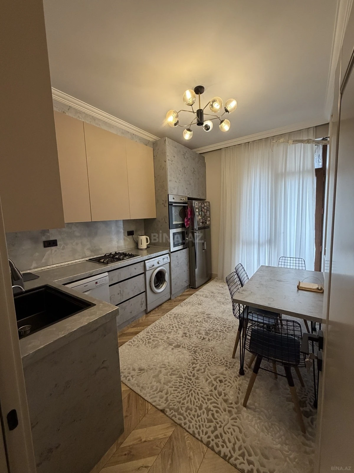 Satılır 3 otaqlı mənzil 100 m²