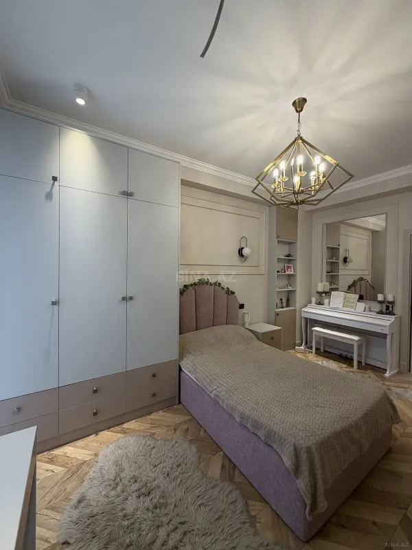 Satılır 3 otaqlı mənzil 100 m²