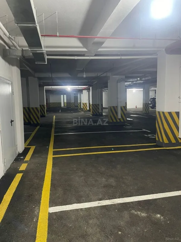 Satılır 4 otaqlı mənzil 141 m²