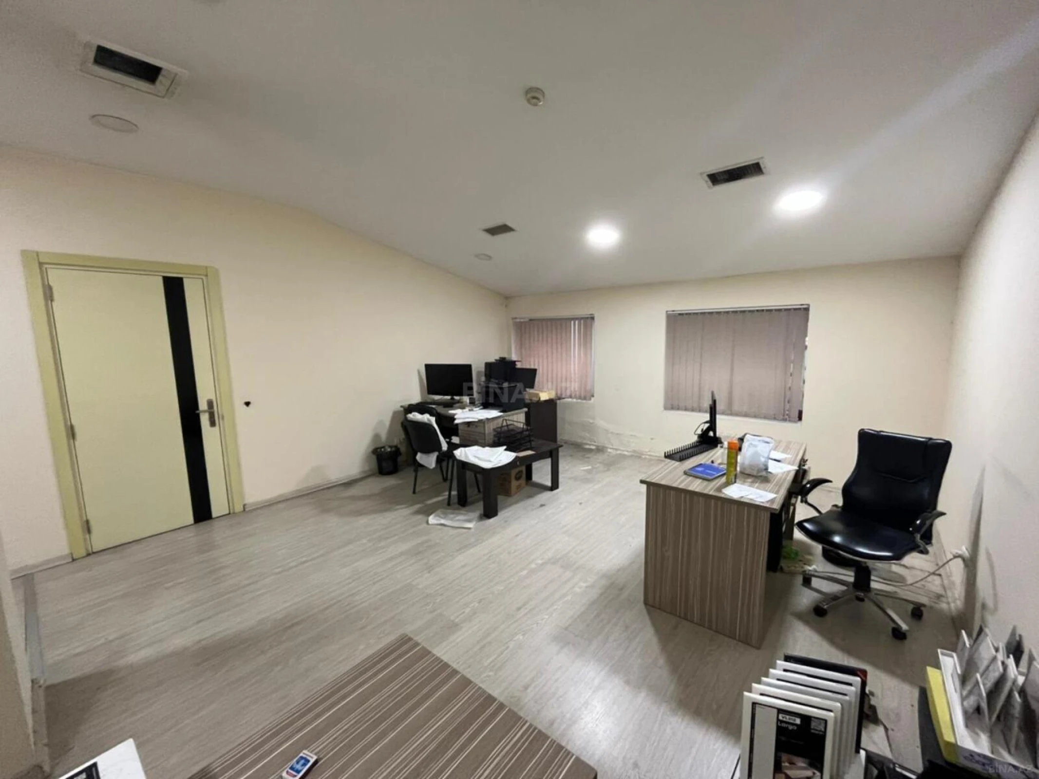 Kirayə verilir 1 otaqlı ofis 35 m²