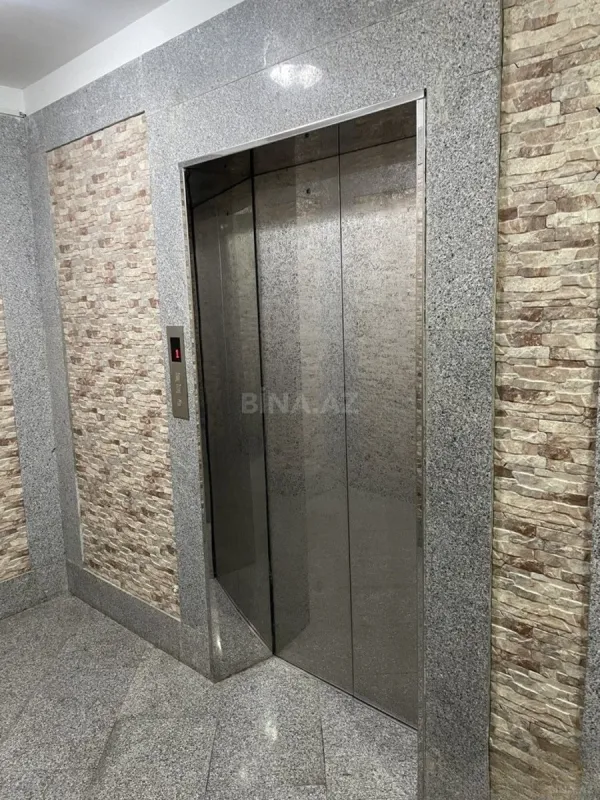 Satılır 2 otaqlı mənzil 97 m²