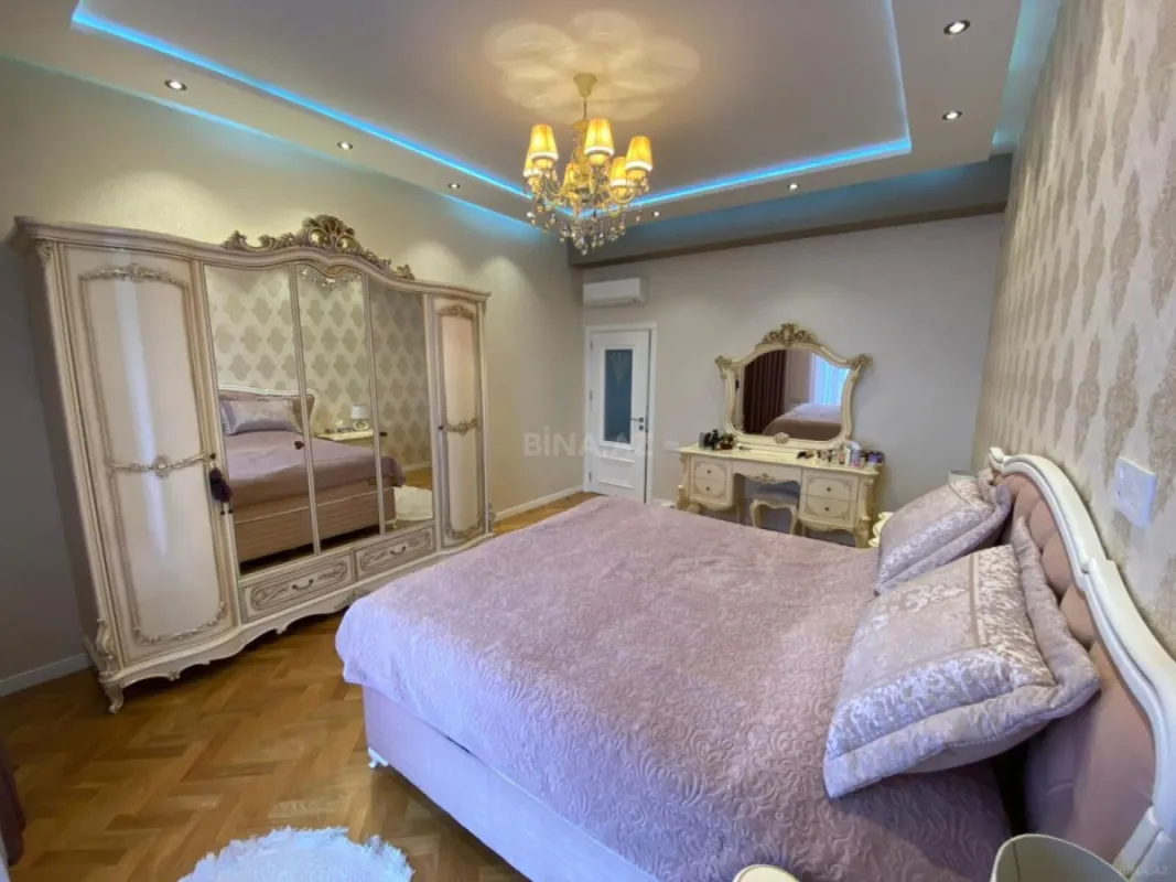 Satılır 2 otaqlı mənzil 97 m²
