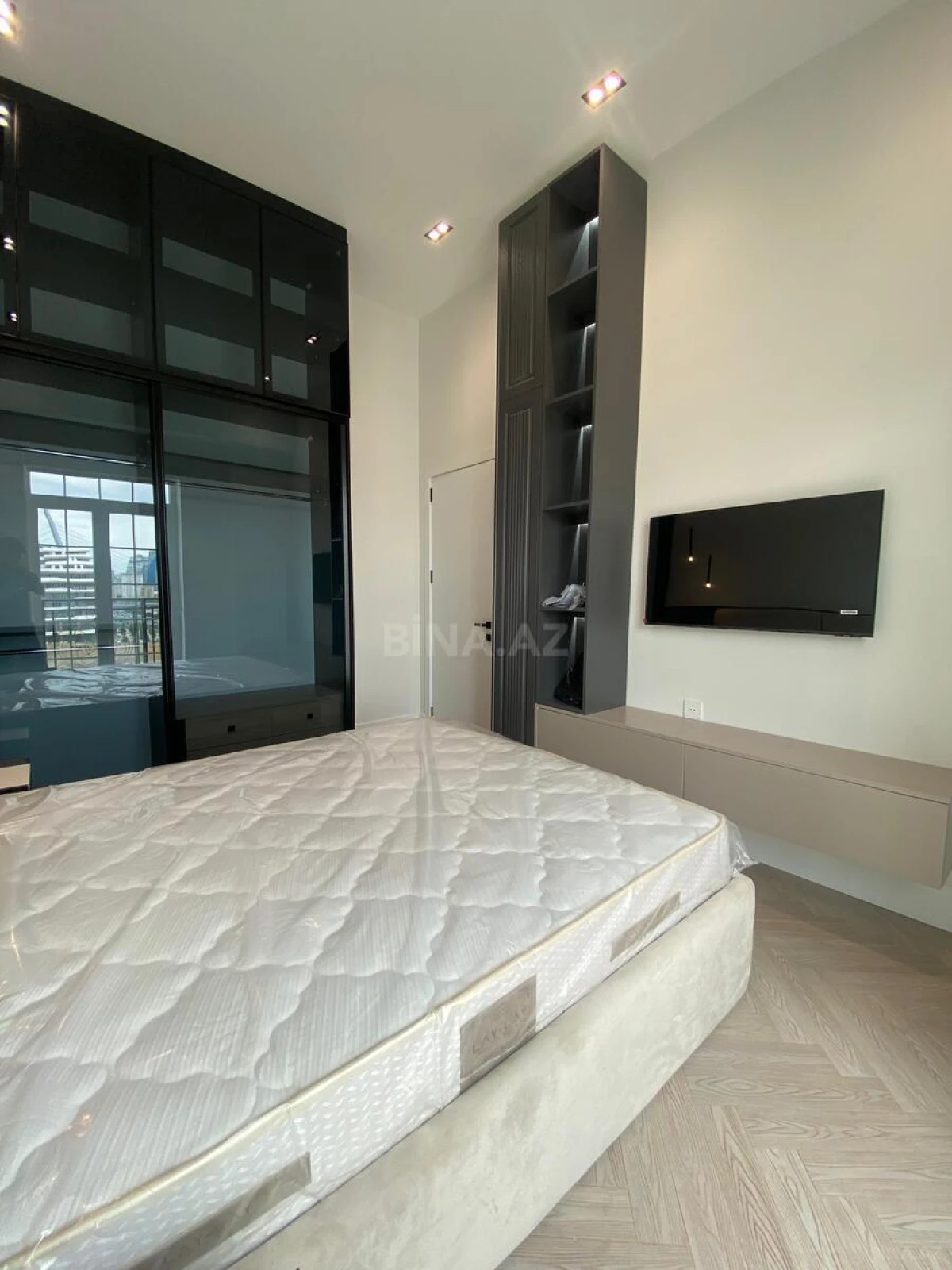 Kirayə verilir 2 otaqlı mənzil 63 m²