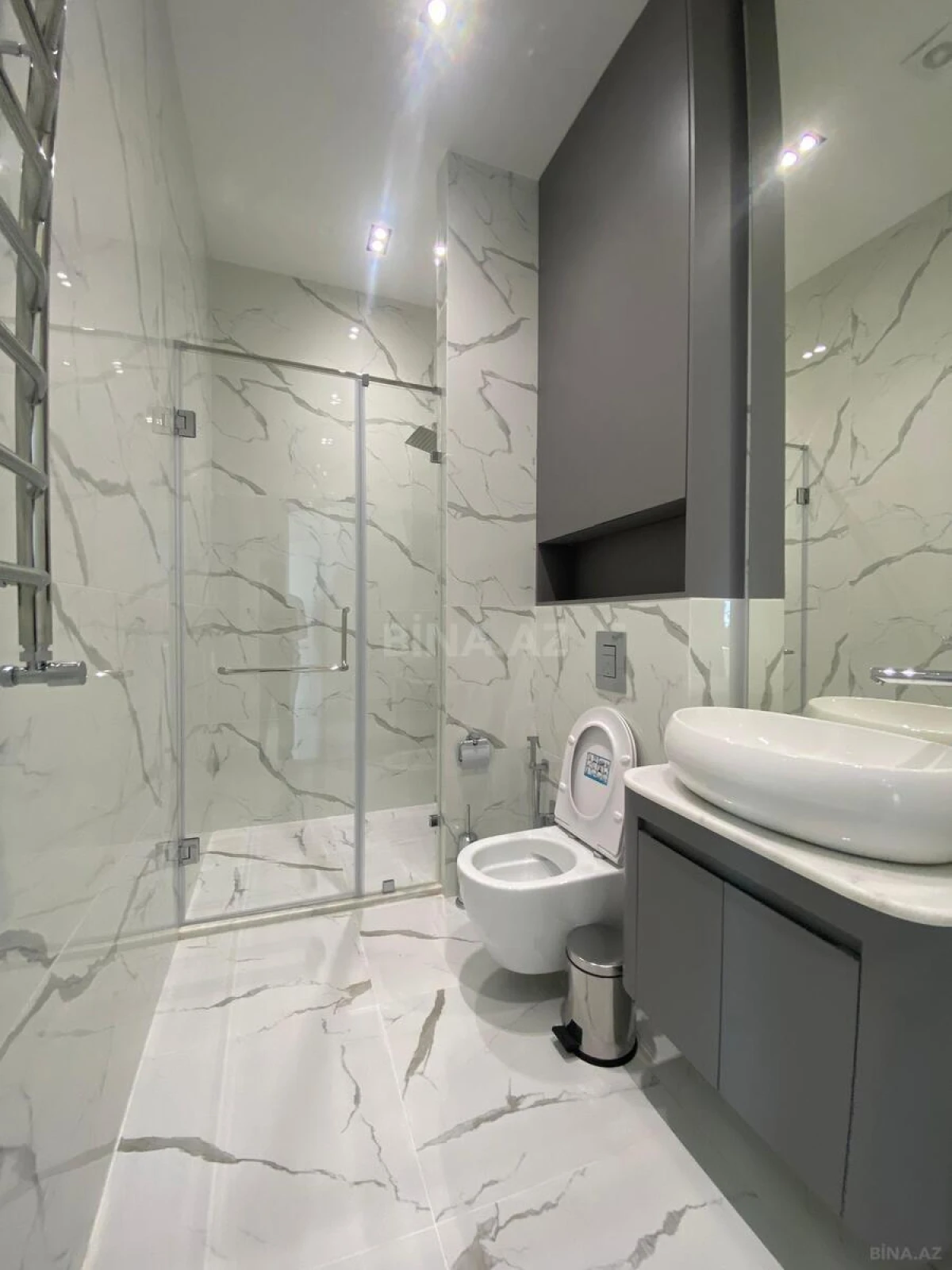 Kirayə verilir 2 otaqlı mənzil 63 m²