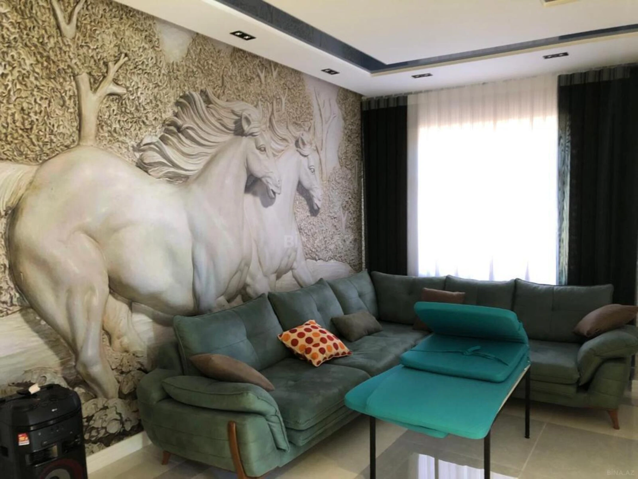 Kirayə verilir 6 otaqlı həyət evi 320 m²