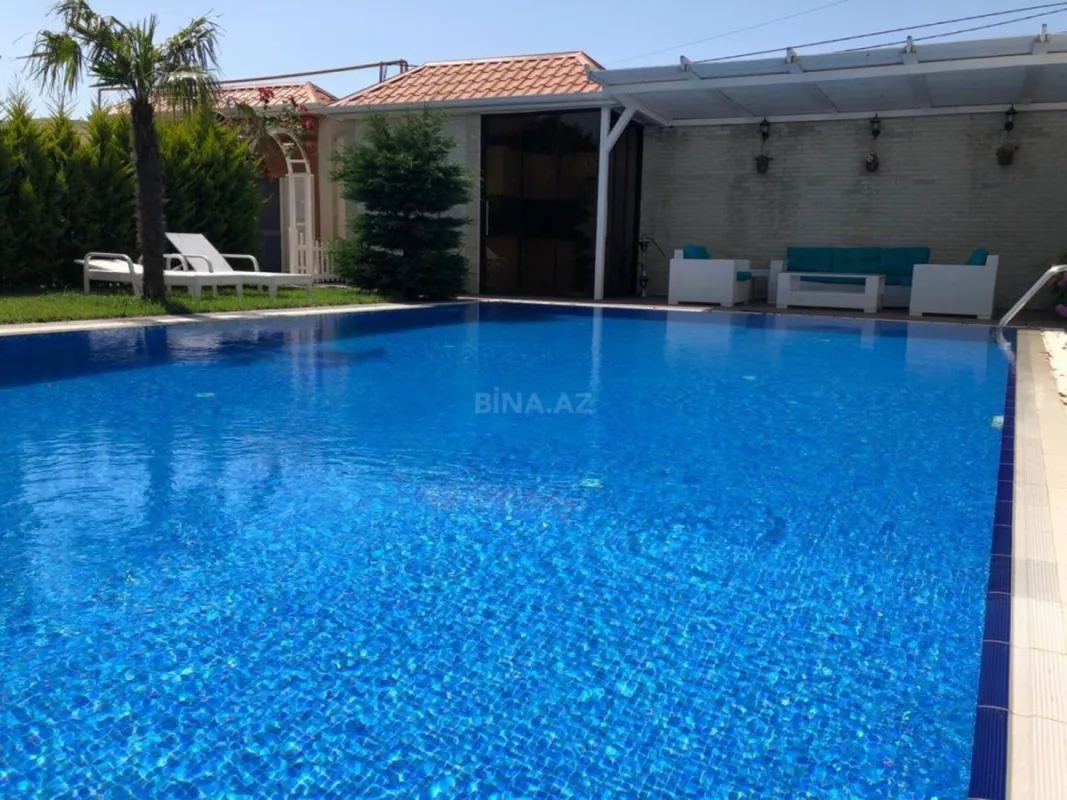 Kirayə verilir 6 otaqlı həyət evi 320 m²