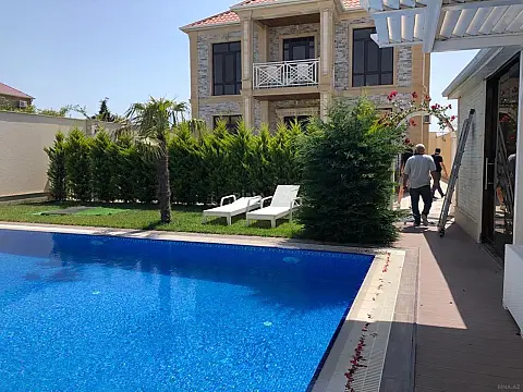 Kirayə verilir 6 otaqlı həyət evi 320 m²