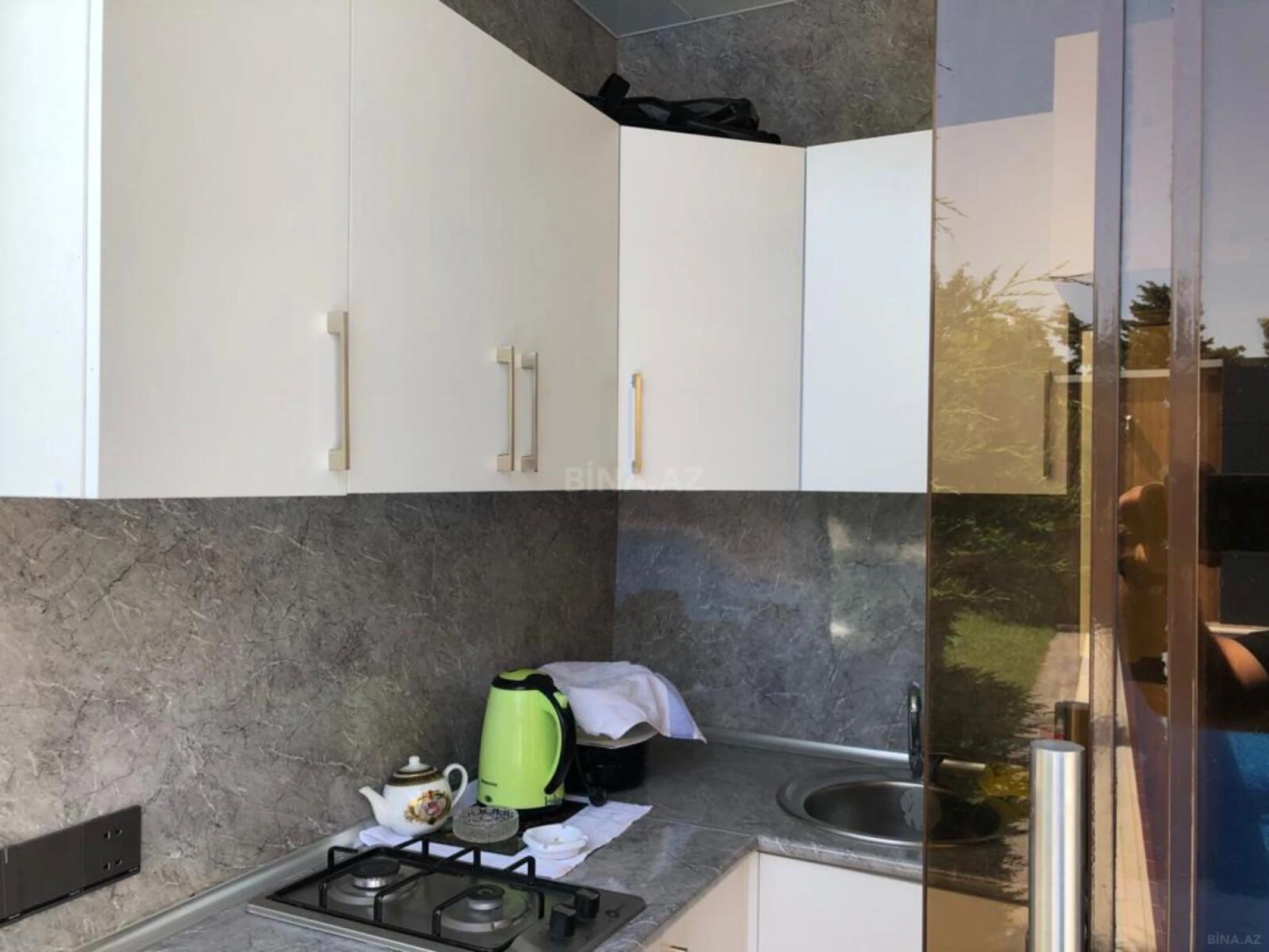 Kirayə verilir 6 otaqlı həyət evi 320 m²