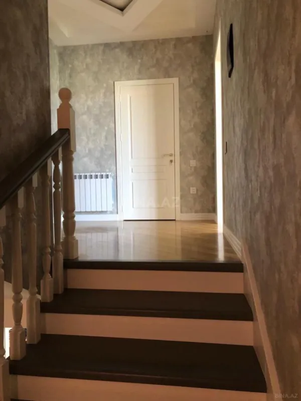 Kirayə verilir 6 otaqlı həyət evi 320 m²